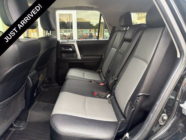 Used 2023 Toyota 4Runner SR5 Premium w/ Moonroof Package AWD/4WD image 11