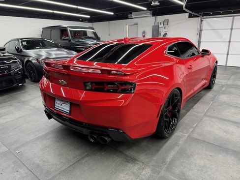 Used 2017 Chevrolet Camaro SS image 7