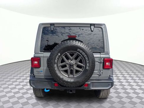 Used 2021 Jeep Wrangler Unlimited Rubicon 4xe w/ Advanced Safety Group image 5