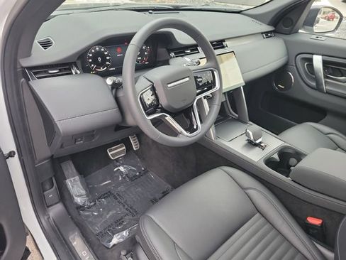 Used 2025 Land Rover Discovery Sport Dynamic SE AWD/4WD image 22