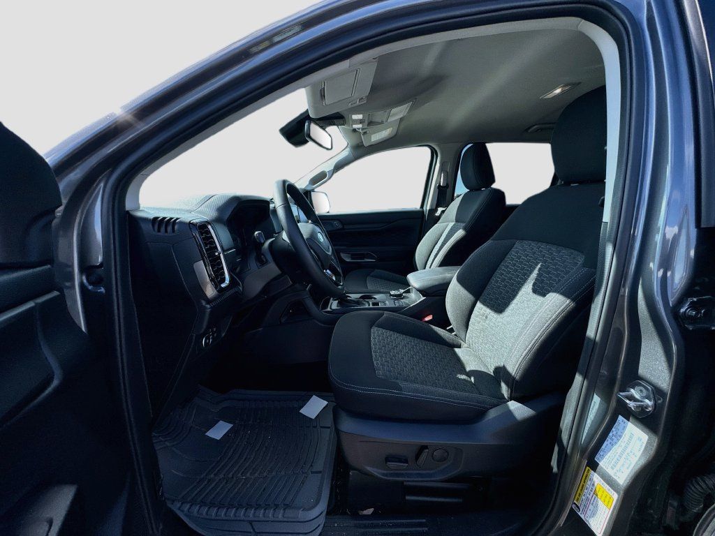 Used 2025 Ford Ranger XLT AWD/4WD image 5
