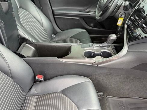 Used 2024 Toyota Camry SE FWD image 13