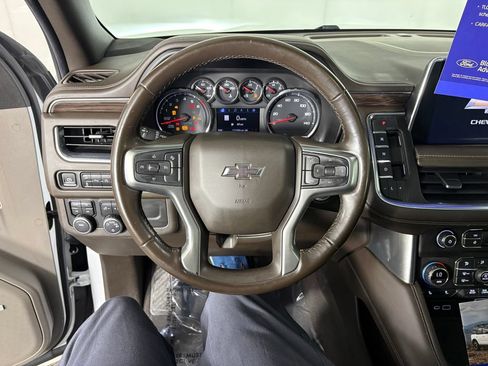 Used 2021 Chevrolet Tahoe Z71 w/ Rear Media and Nav Package AWD/4WD image 16