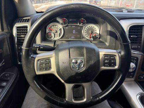 Used 2017 RAM 1500 Laramie AWD/4WD image 19