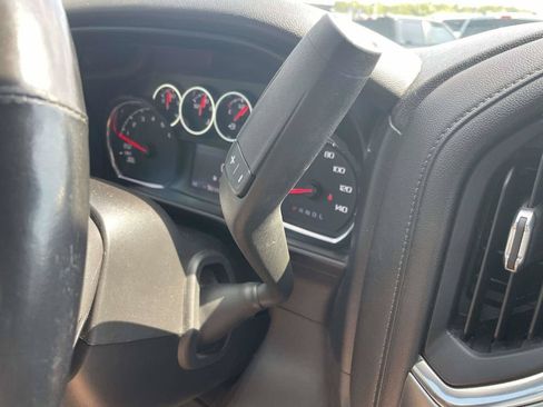 Used 2019 Chevrolet Silverado 1500 LT Trail Boss AWD/4WD image 17