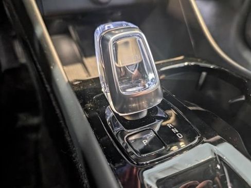 Used 2026 Volvo XC40 B5 Plus w/ Protection Package Premier image 18