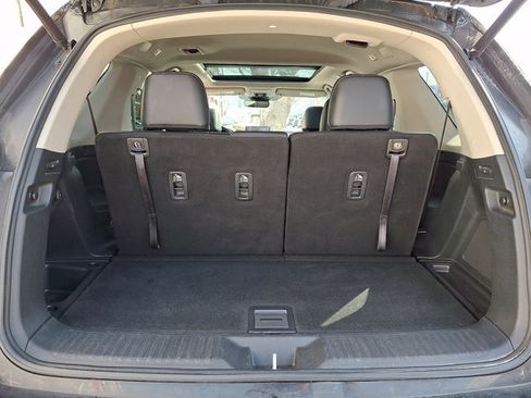 Used 2023 Honda Pilot Touring image 32