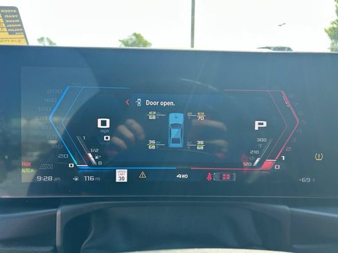 Used 2024 BMW M4 xDrive Competition w/ M Driver's Package AWD/4WD image 19