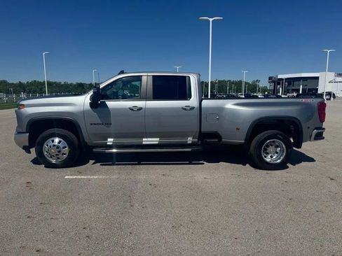 Used 2026 Chevrolet Silverado 3500 LT w/ All Star Edition AWD/4WD image 4