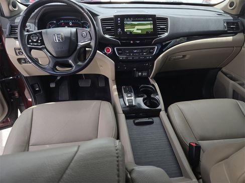 Used 2021 Honda Pilot Touring image 12