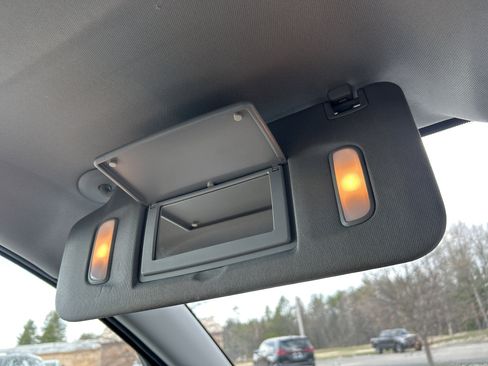 Used 2020 GMC Acadia SLE w/ LPO, Floor Liner Package FWD image 22