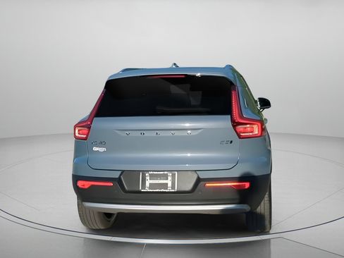 Used 2023 Volvo XC40 B5 Plus w/ Protection Package Premier AWD/4WD image 25