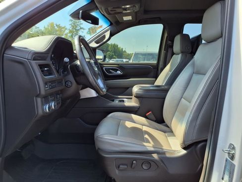 Used 2021 GMC Yukon SLT w/ SLT Luxury Plus Package image 18