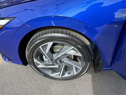 New 2026 Hyundai Elantra Limited image 21