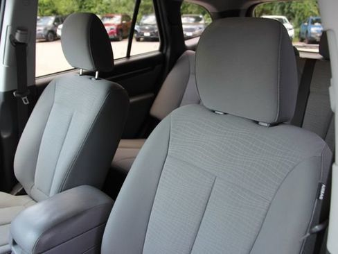 Used 2012 Hyundai Santa Fe GLS AWD/4WD image 19