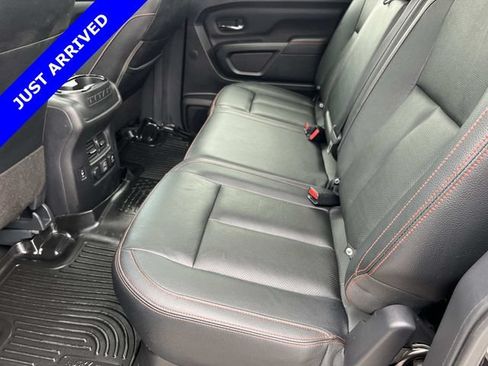 Used 2021 Nissan Titan PRO-4X w/ Pro-4x Convenience Package AWD/4WD image 18