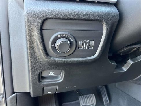 Certified 2025 Jeep Grand Cherokee Laredo X w/ Luxury Tech Group I image 15