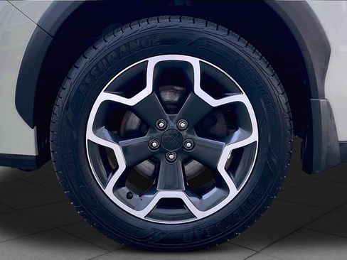 Used 2014 Subaru Crosstrek 2.0i Premium AWD/4WD image 11