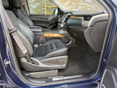 Used 2018 GMC Yukon XL Denali w/ Denali Ultimate Package image 16