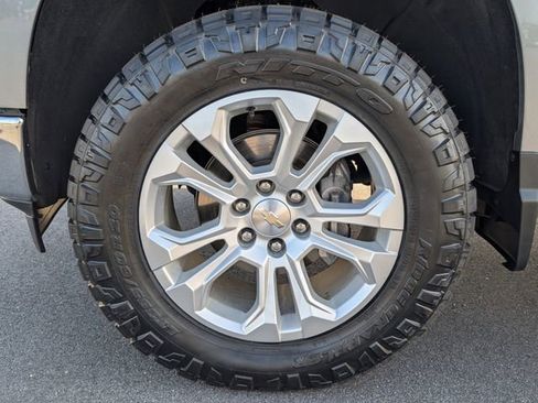 Used 2023 Chevrolet Silverado 1500 LTZ image 13