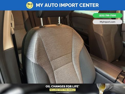 Used 2023 Nissan Rogue SV image 29