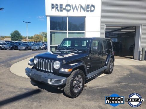 Used 2018 Jeep Wrangler Unlimited Sahara image 1