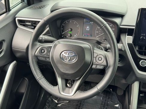 Certified 2025 Toyota Corolla Cross AWD Hybrid image 21