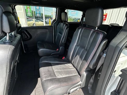 Used 2019 Dodge Grand Caravan GT FWD image 7