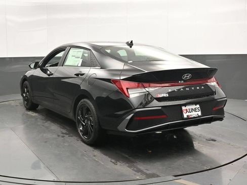 Used 2026 Hyundai Elantra SEL Sport Premium FWD image 10