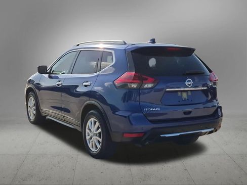 Used 2020 Nissan Rogue SV FWD image 4
