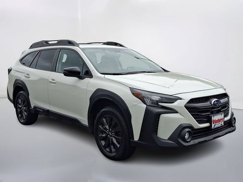 Used 2025 Subaru Outback Onyx Edition AWD/4WD image 1