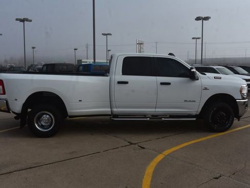 Used 2024 RAM 3500 Big Horn image 4