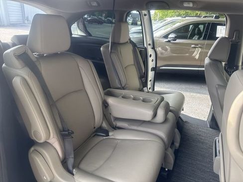 Used 2022 Honda Odyssey EX-L image 11