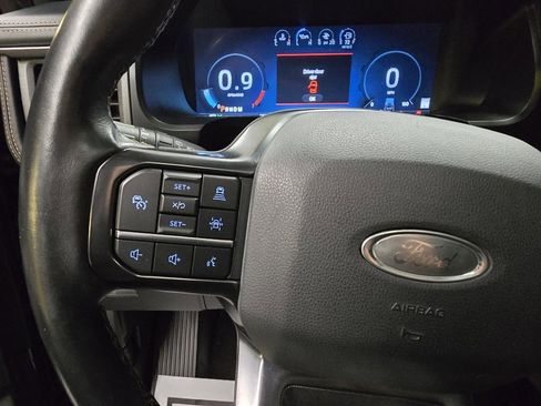 Used 2023 Ford Expedition Platinum image 22