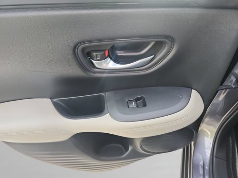 Used 2023 Honda HR-V LX image 22