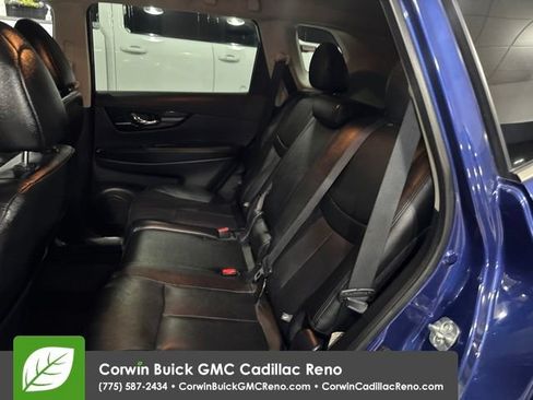 Used 2019 Nissan Rogue SL AWD/4WD image 16