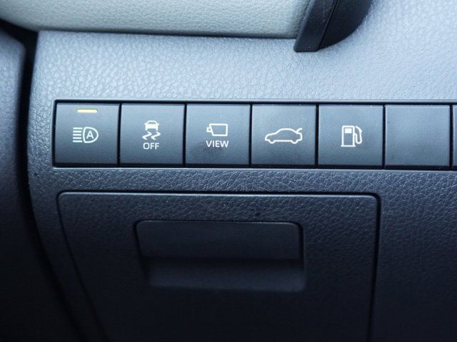 Used 2018 Toyota Camry XLE w/ Audio Package FWD image 19