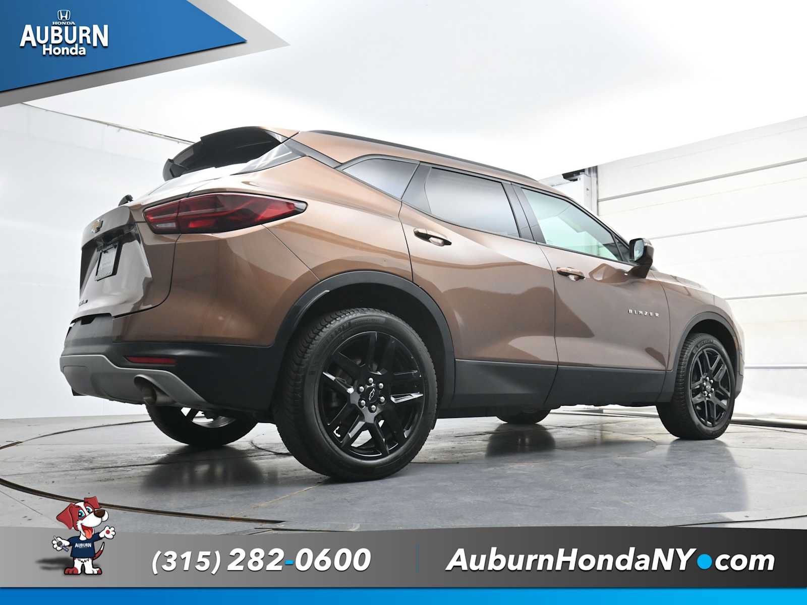 Used 2024 Chevrolet Blazer LT AWD/4WD image 32