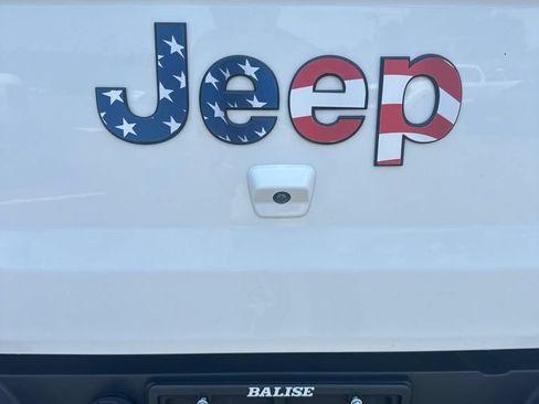 Used 2020 Jeep Gladiator Sport w/ Quick Order Package 24S AWD/4WD image 8