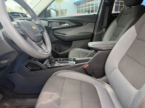 Used 2022 Chevrolet TrailBlazer LT FWD image 7