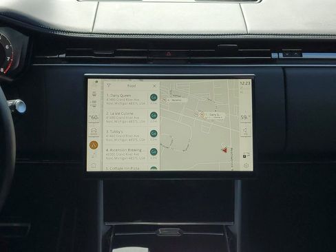 Certified 2025 Land Rover Range Rover Long Wheelbase Autobiography AWD/4WD image 29