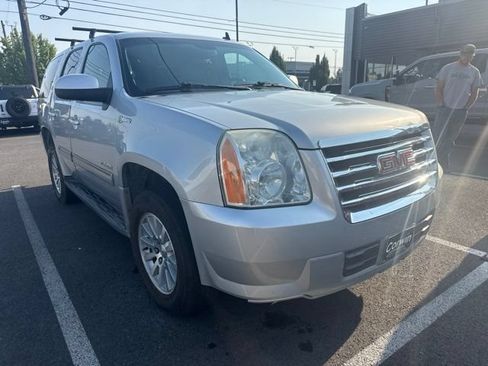 Used 2012 GMC Yukon 4WD Hybrid image 3