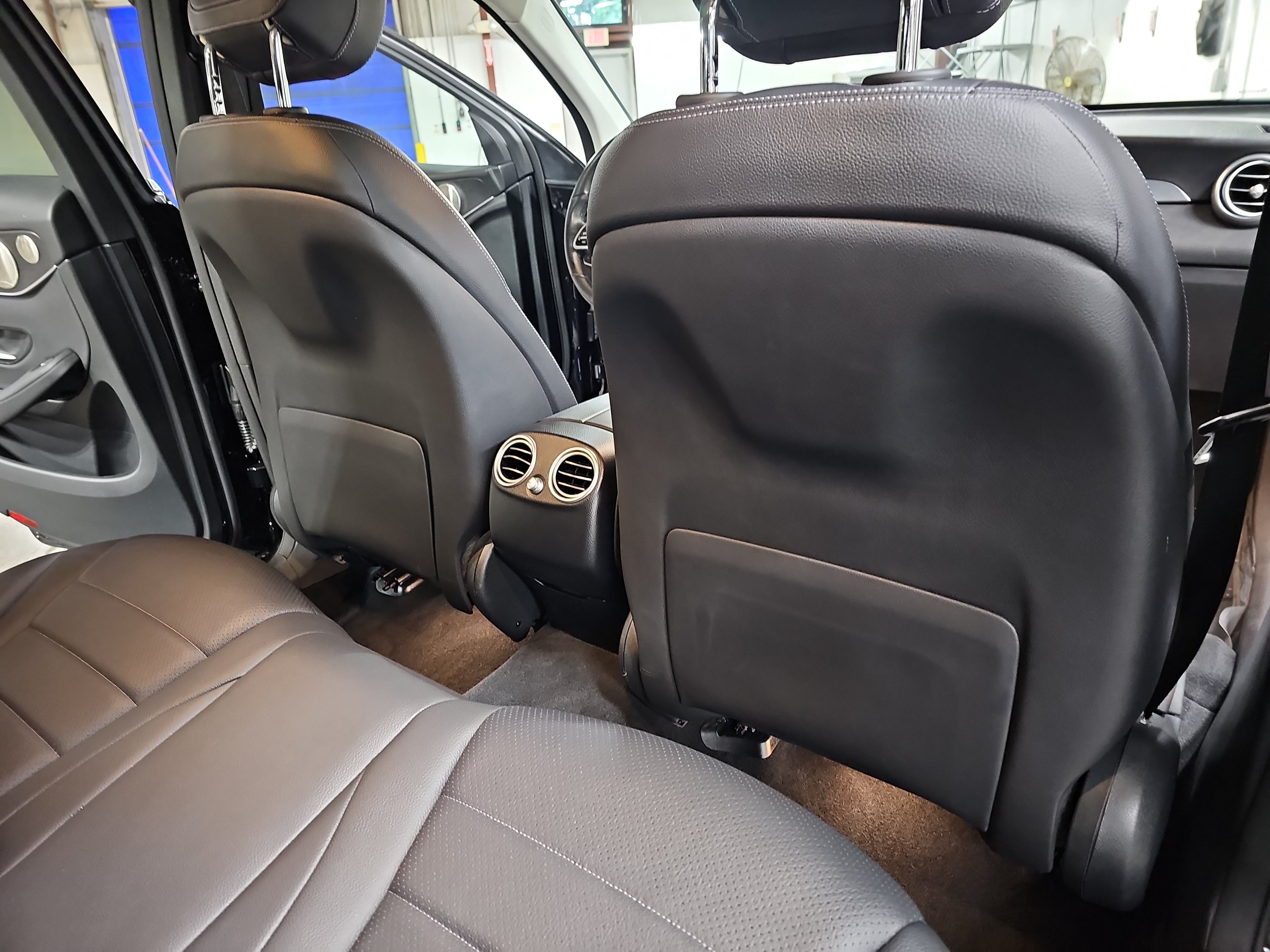 Used 2021 Mercedes-Benz GLC 300 4MATIC image 12