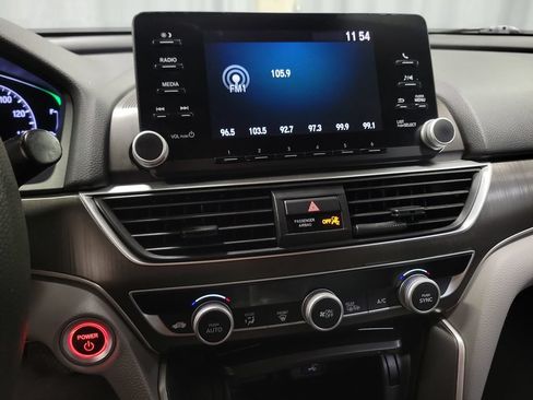 Used 2019 Honda Accord Hybrid image 17