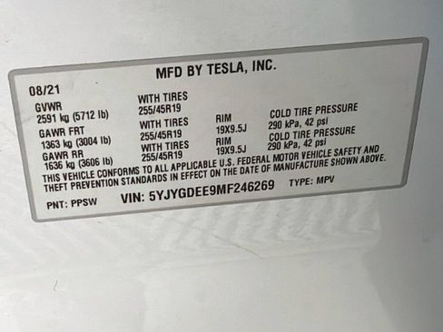 Used 2021 Tesla Model Y Long Range AWD/4WD image 34
