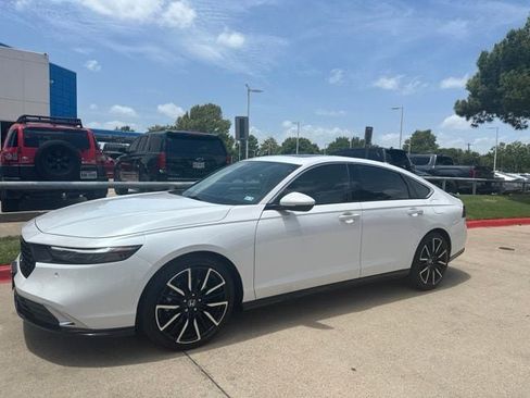 Used 2026 Honda Accord Touring image 4