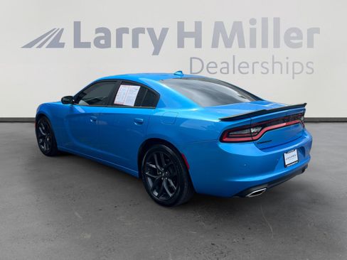 Used 2023 Dodge Charger SXT w/ Blacktop Package image 3