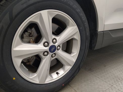 Used 2016 Ford Edge SE AWD/4WD image 31