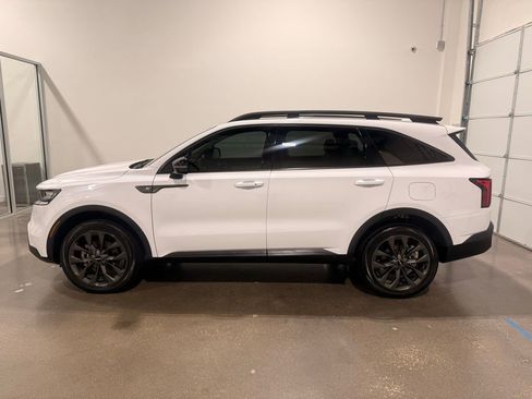 Used 2023 Kia Sorento X-Line EX image 8