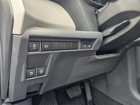 Used 2021 Toyota Sienna LE image 19